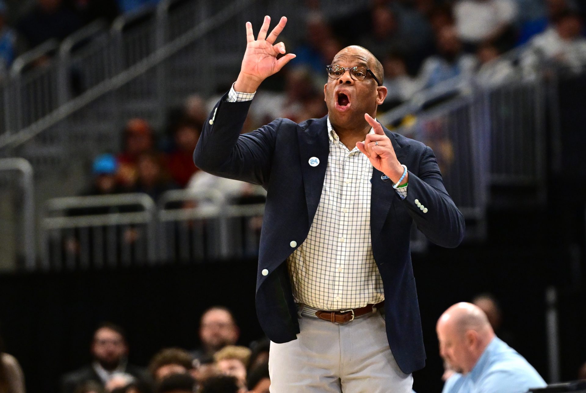 Coach Hubert Davis and North Carolina have some major questions to answer in 2025-26 (Photo credit: IMAGN).