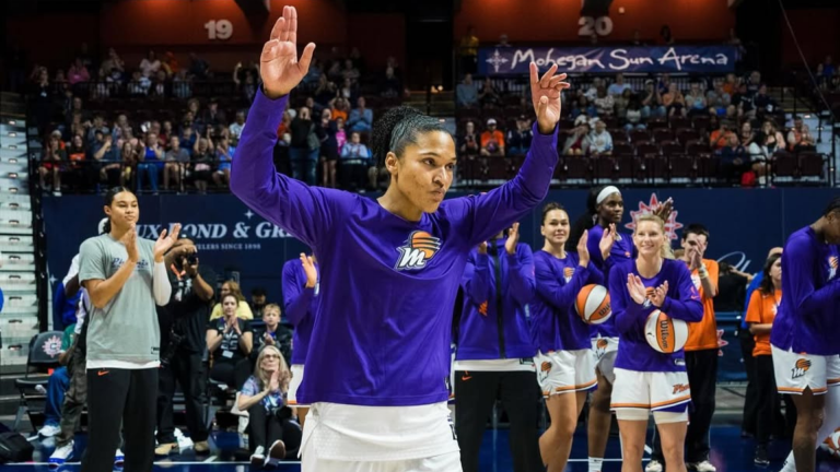 Alyssa Thomas. - Source: https://www.instagram.com/p/DLFfSbbOTVn/?img_index=6