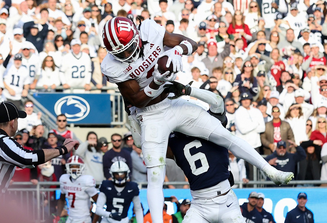 Indiana Hoosiers wide receiver Omar Cooper Jr. (3) makes a catch in the end zone for a touchdown during the fourth quarter against the Penn State Nittany Lions at Beaver Stadium.