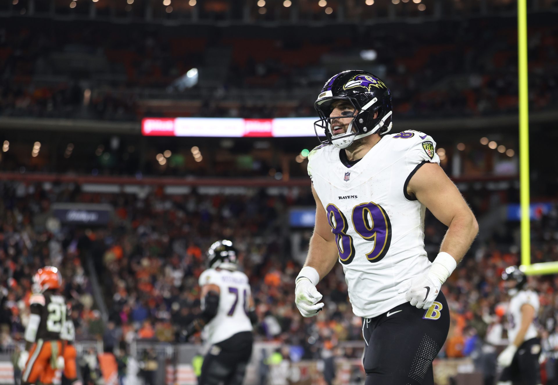 Baltimore Ravens tight end Mark Andrews (89) celebrates a touchdown during the fourth quarter against the Cleveland Browns at Huntington Bank Field.