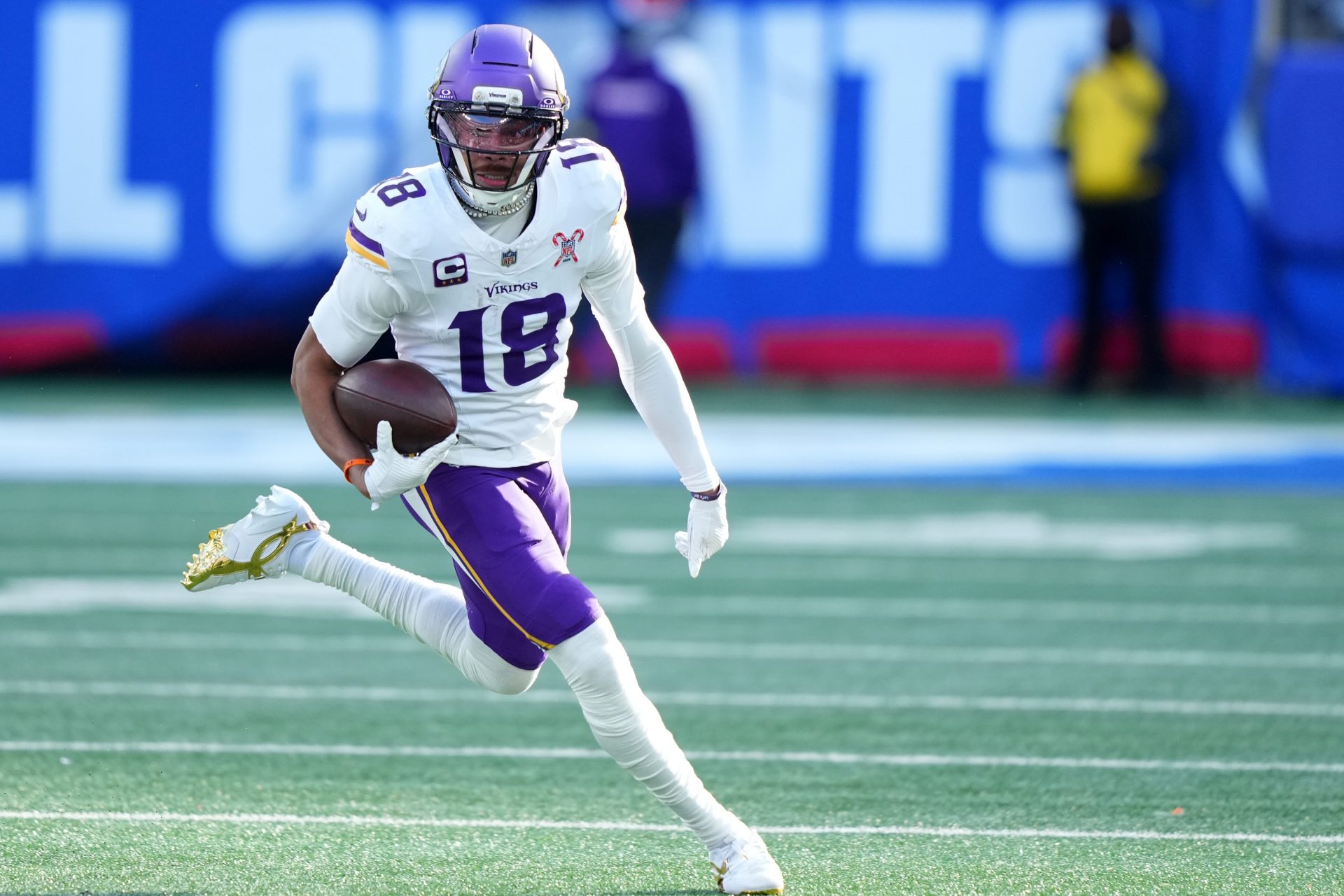 Minnesota Vikings wide receiver Justin Jefferson (18) makes a catch against the New York Giants during the first half at MetLife Stadium.