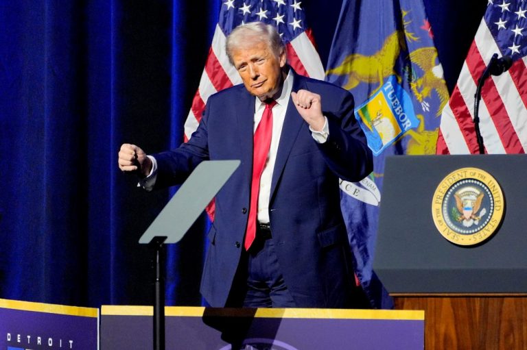 White House Official Hits Back at Golf Author Who Accused Donald Trump of Cheating