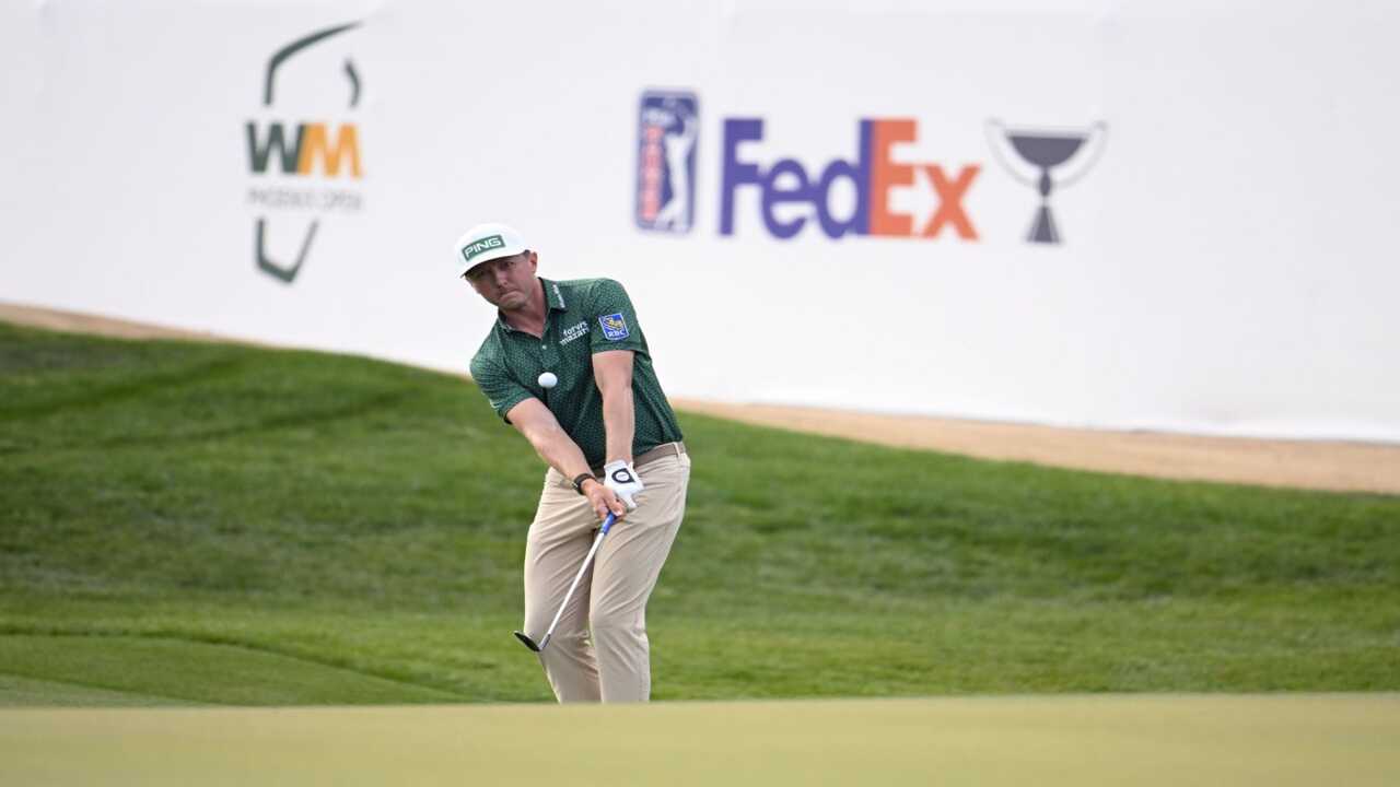 Mackenzie Hughes at the WM Phoenix Open (Image via Getty)