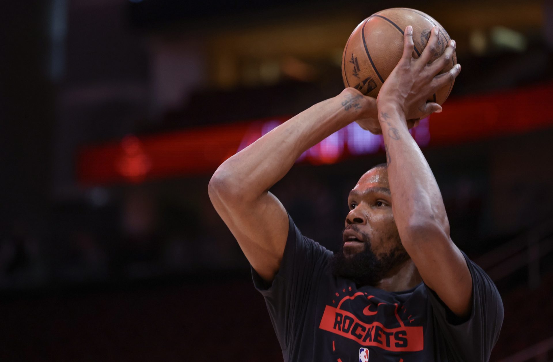 Houston Rockets forward Kevin Durant (7) warms up before playing against the Los Angeles Clippers at Toyota Center.