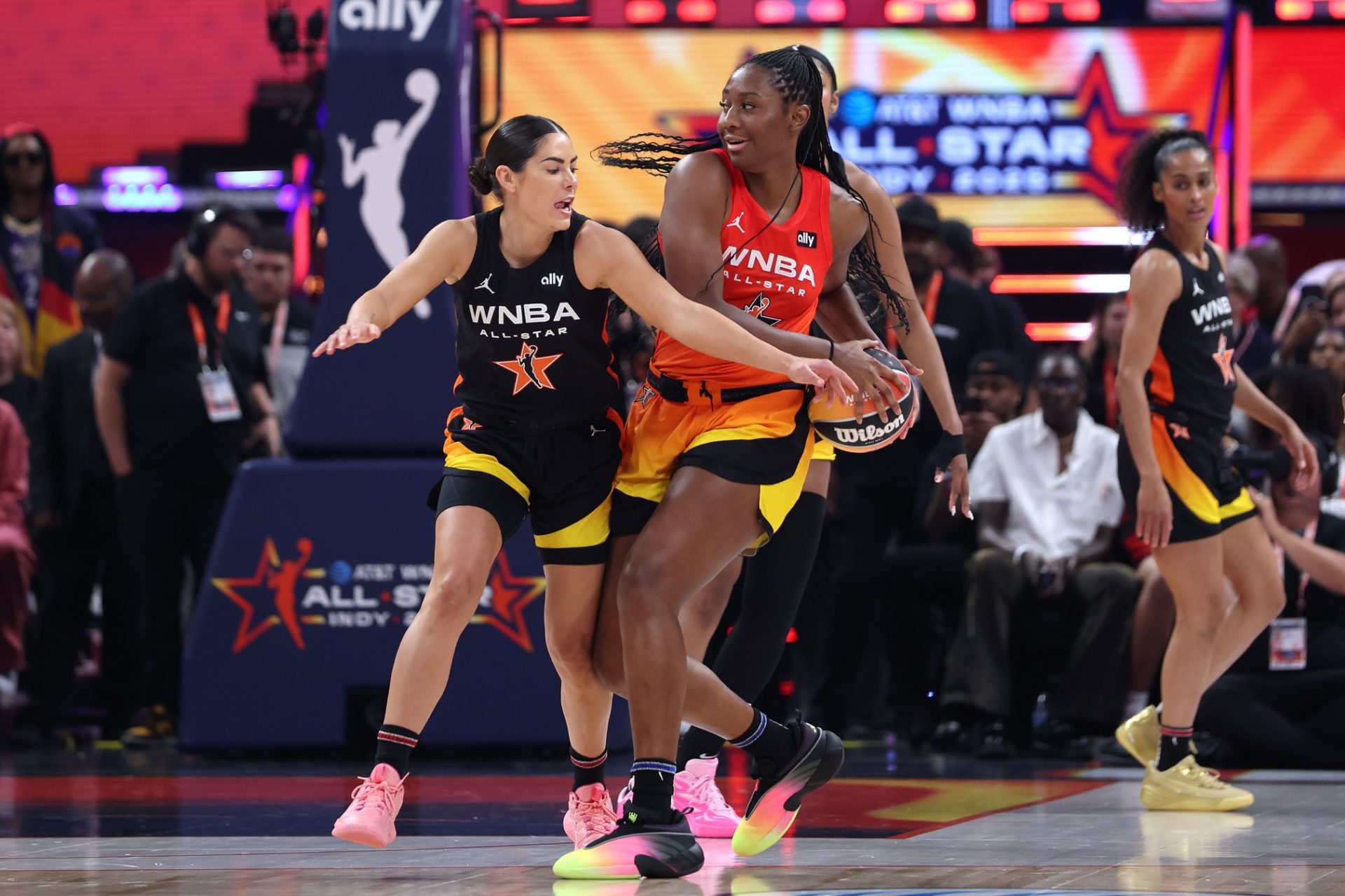 Team Clark forward Aliyah Boston (7) controls the ball against Team Collier guard Kelsey Plum (10) in the second quarter during the 2025 WNBA All Star Game at Gainbridge Fieldhouse.