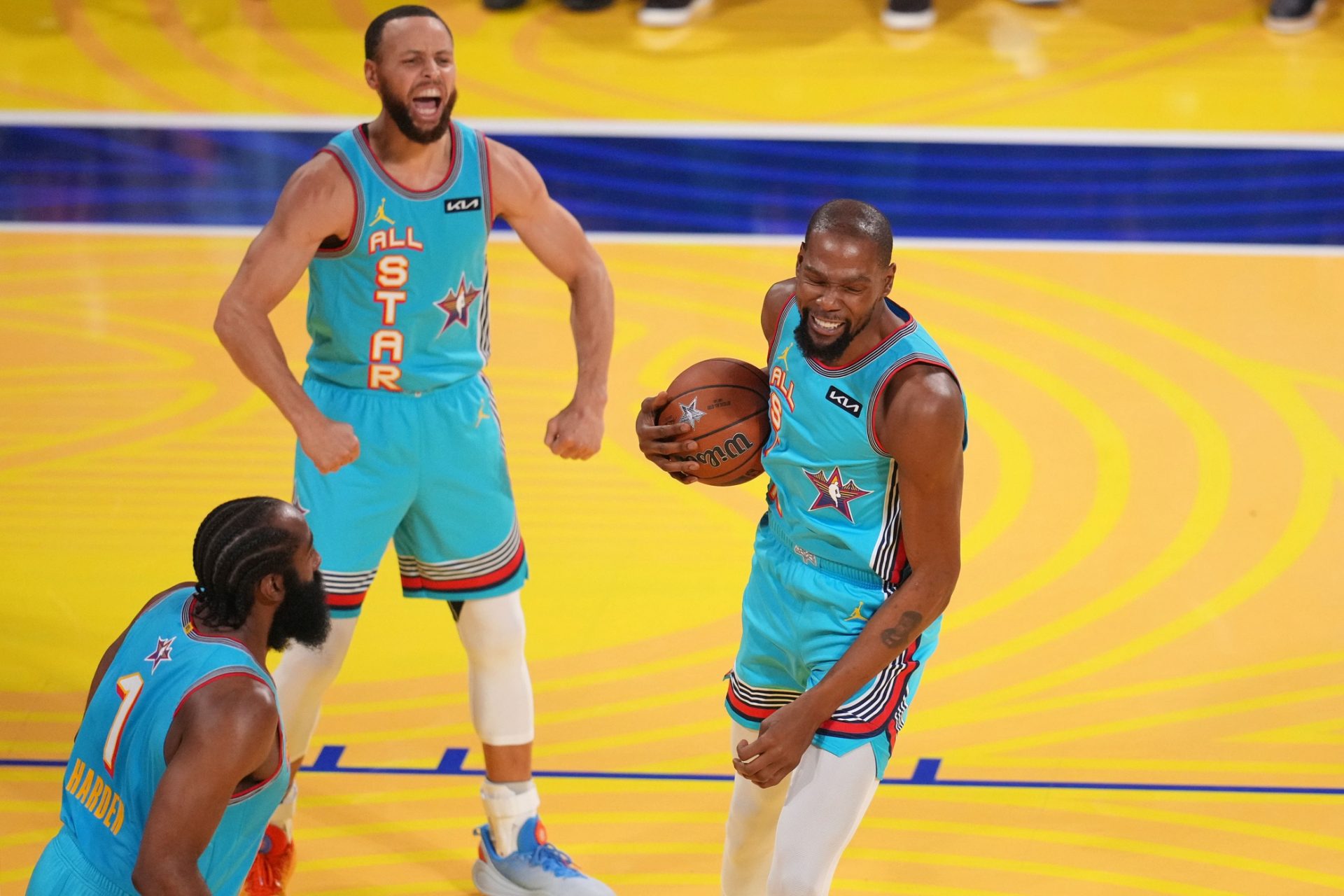 Shaqs OGs forward Kevin Durant (35) of the Sacramento Kings reacts after a play against Candaces Rising Starsduring the 2025 NBA All Star Game at Chase Center.