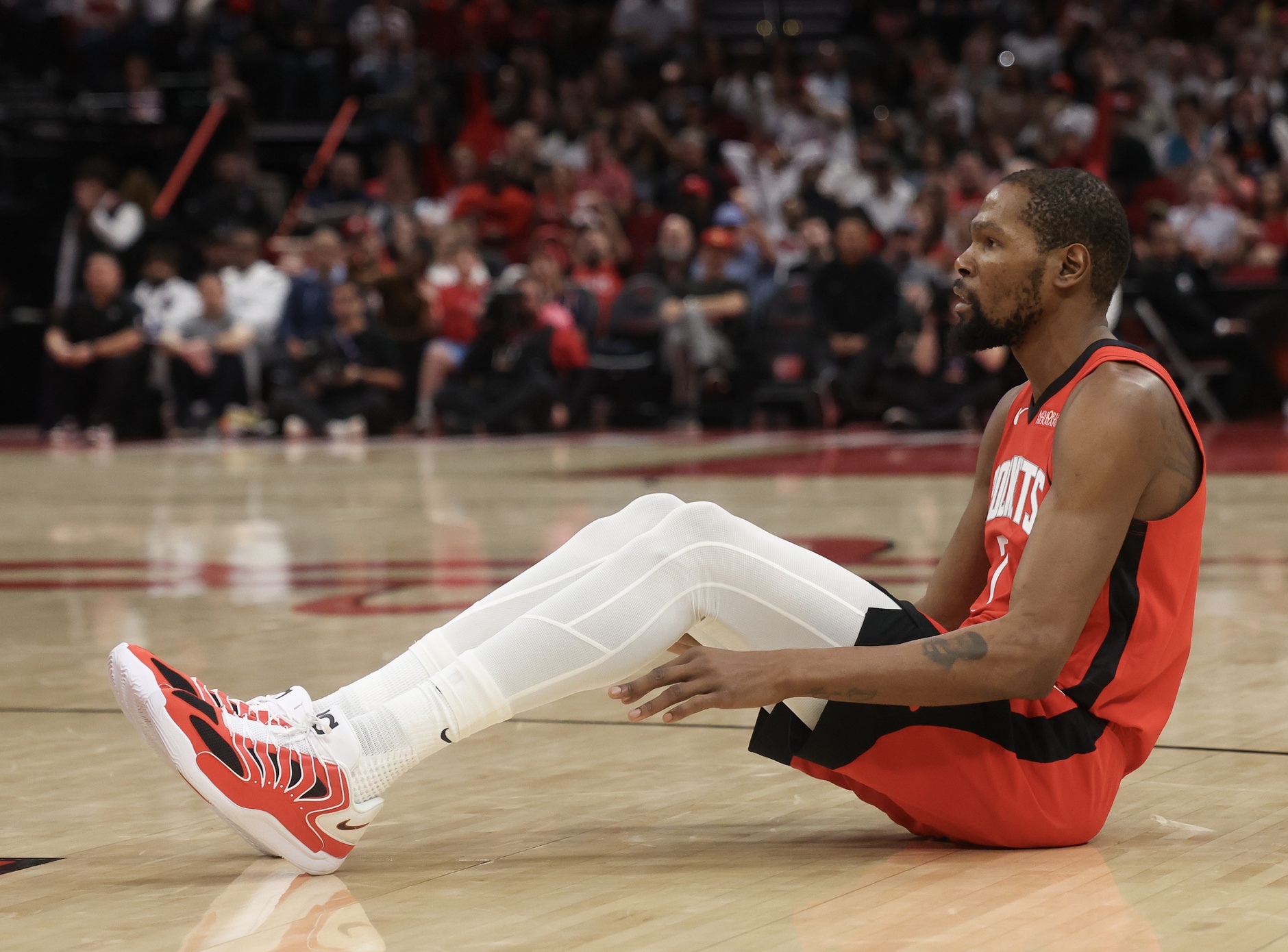 Houston Rockets forward Kevin Durant (7) reacts to his basket against the Los Angeles Clippers in the second half at Toyota Center.