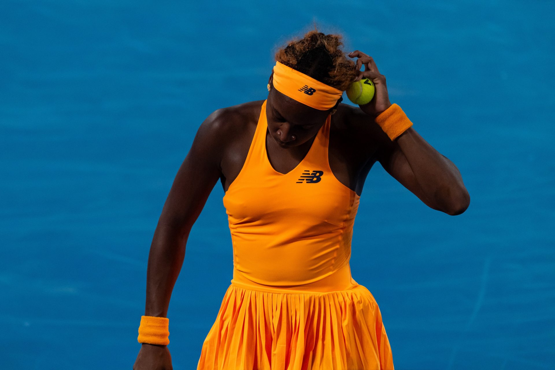 What happened to Coco Gauff at Dubai Open? American hit herself, yelled at her team vs Elina Svitolina
