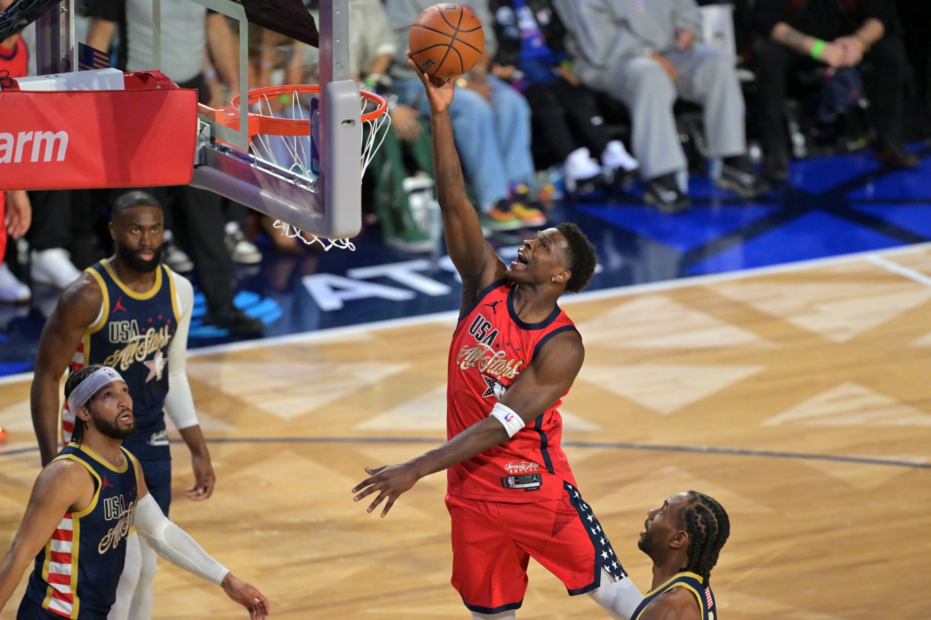 Team USA Stars guard Anthony Edwards (5) of the Minnesota Timberwolves shoots against Team USA Stripes in the championship game during the 75th NBA All Star Game at Intuit Dome.