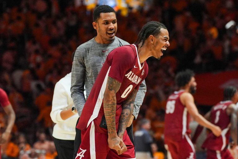 Alabama guard Labaron Philon Jr. (0) celebrates winning a NCAA basketball game between Tennessee and Alabama at Thompson-Boling Arena at Food City Center in Knoxville, Tenn., Source: Imagn