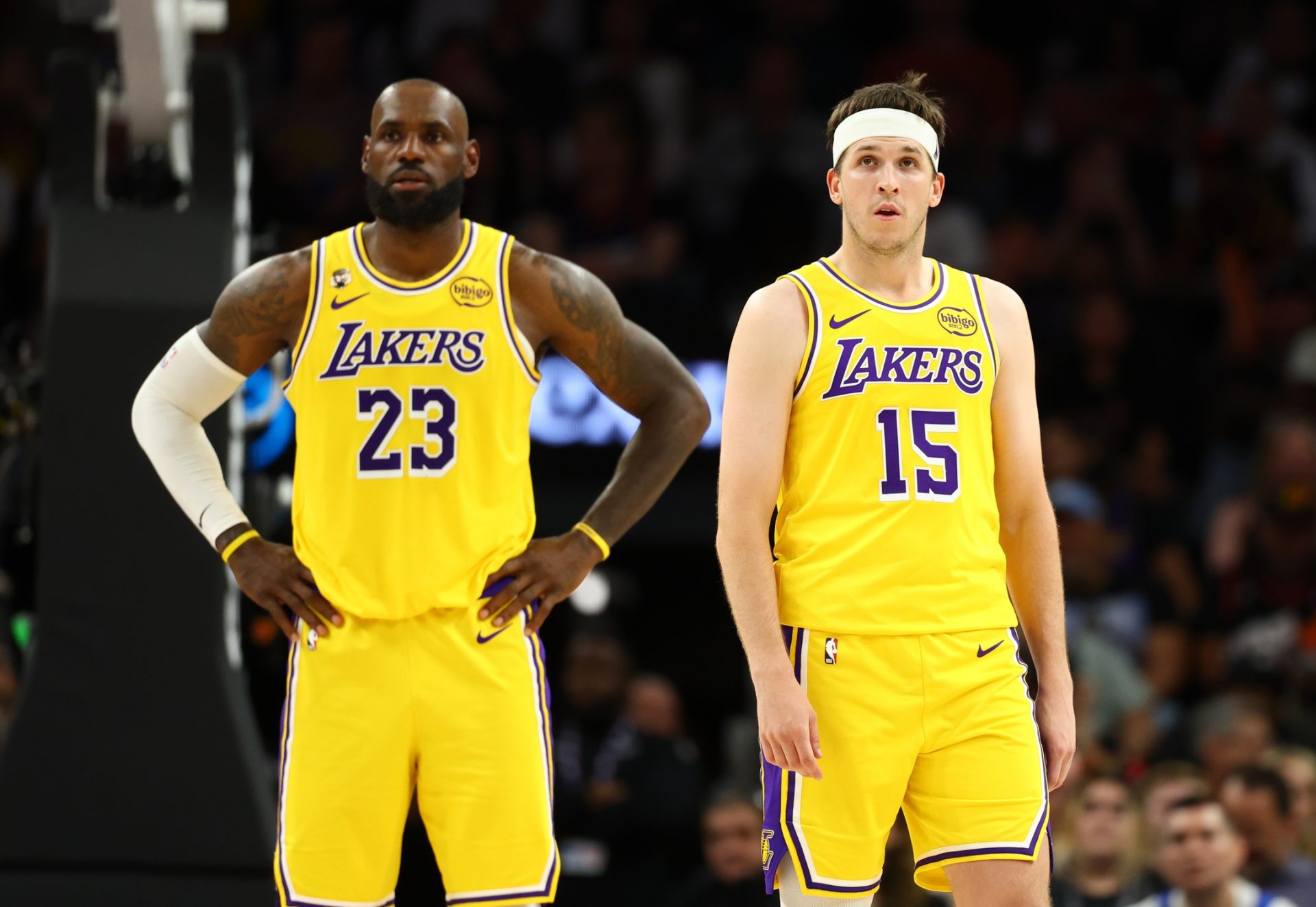 LeBron James and Austin Reaves - Source: IMAGN