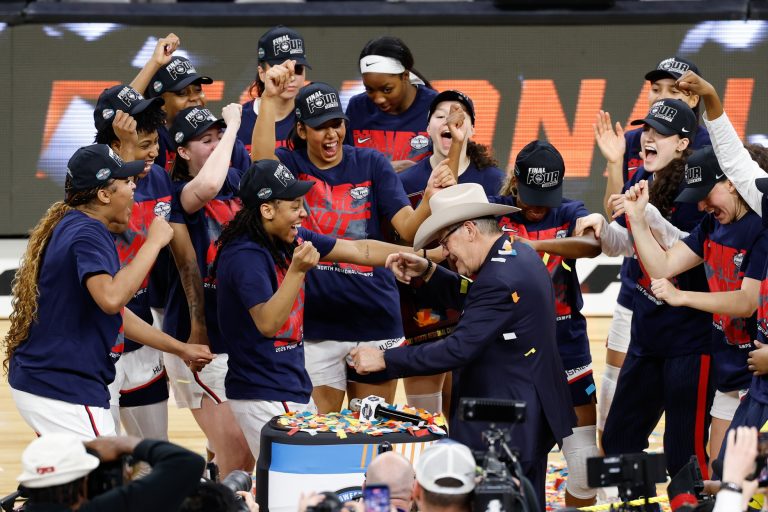 Geno Auriemma - UConn vs. Notre Dame - Source: Imagn.