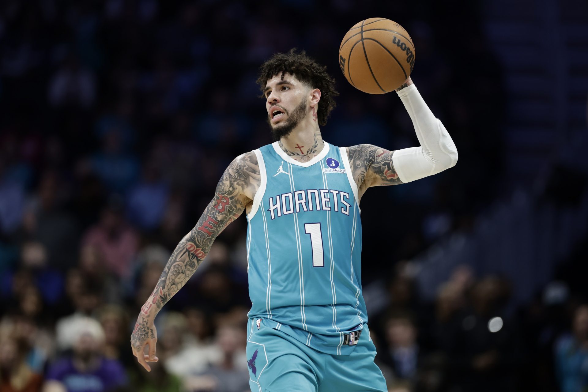 Charlotte Hornets guard LaMelo Ball (1) dribbles the ball during the first quarter against the Orlando Magic at Spectrum Center - Source: Imagn Images