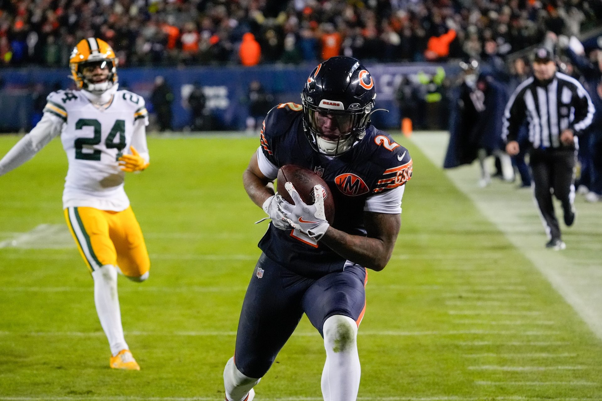 Chicago Bears wide receiver DJ Moore (2) makes the eventual game winning touchdown - NFC Wild Card Round game at Soldier Field - Source: Imagn