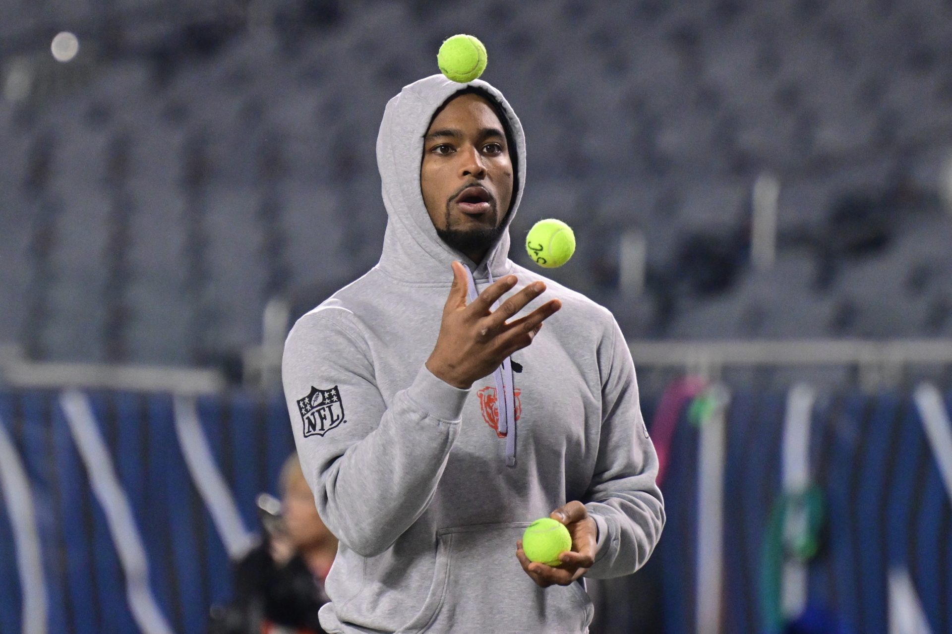 Chicago Bears defensive back Jonathan Owens (36) warms up before the game against the Seattle Seahawks at Soldier Field - Source: Imagn