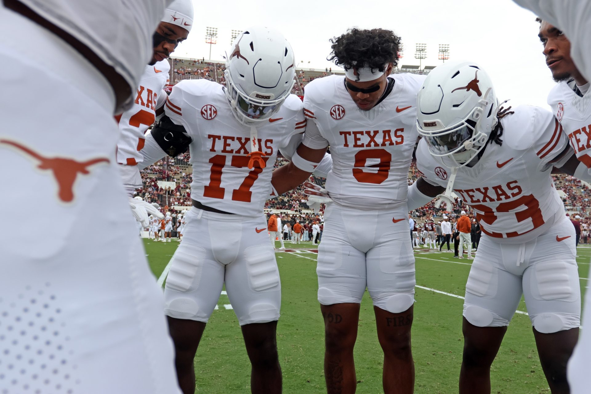 Defensive backs Xavier Filsaime, Jonah Williams, and Jordon Johnson-Rubell - Texas vs. Mississippi State - Source: Imagn.