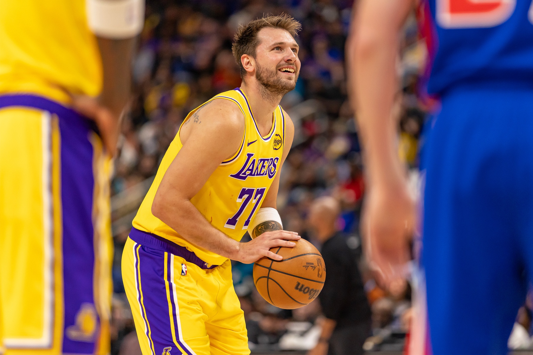 Los Angeles Lakers Luka Doncic (77) shoots a free throw against the Detroit Pistons during the first quarter at Little Caesars Arena - Source: Imagn Images