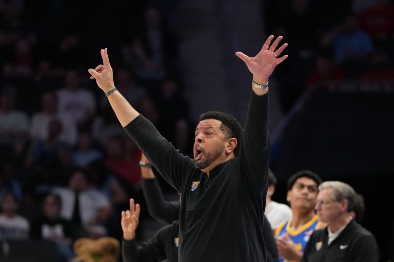 Pittsburgh coach Jeff Capel during a game - Source - Imagn Imahes