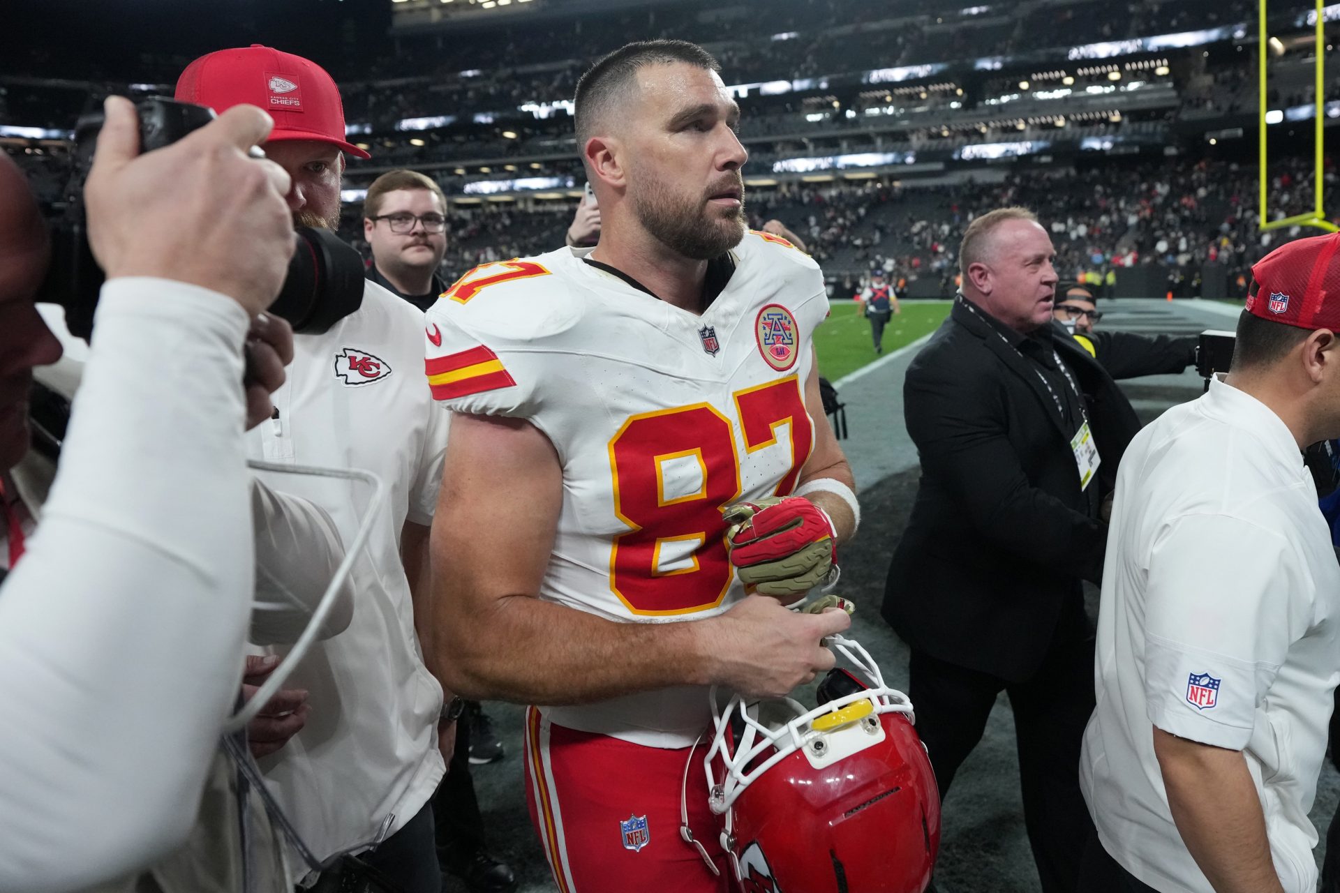 Travis Kelce - Kansas City Chiefs vs. Las Vegas Raiders.