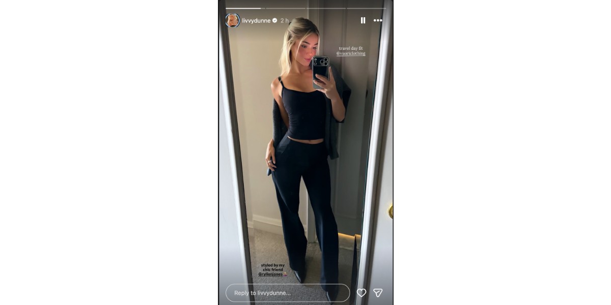 Dunne's Instagram story of her outfit (Image via Instagram/ @livvydunne)