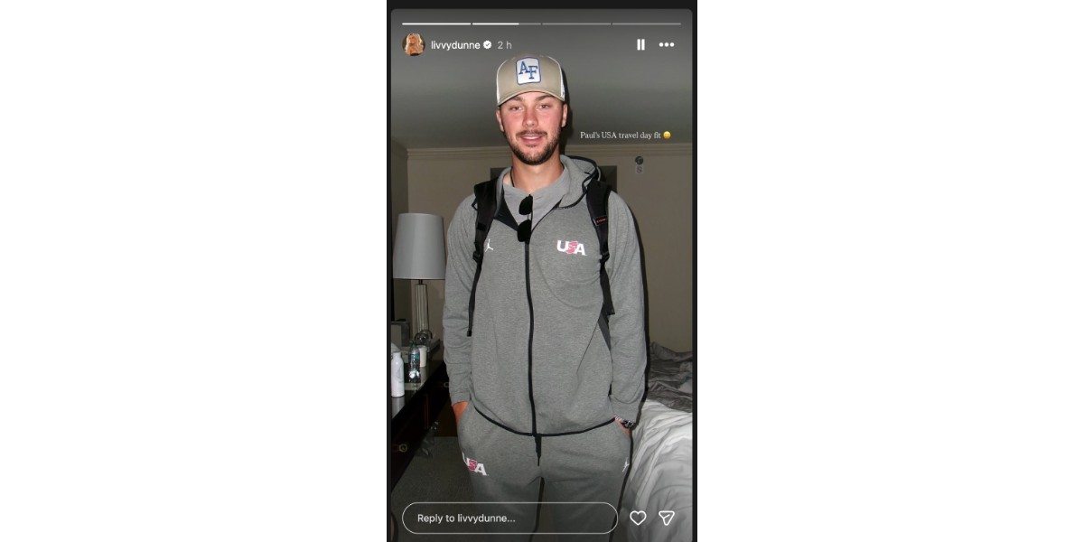 Dunne's Instagram story of Skenes' outfit (Image via Instagram/ @livvydunne)