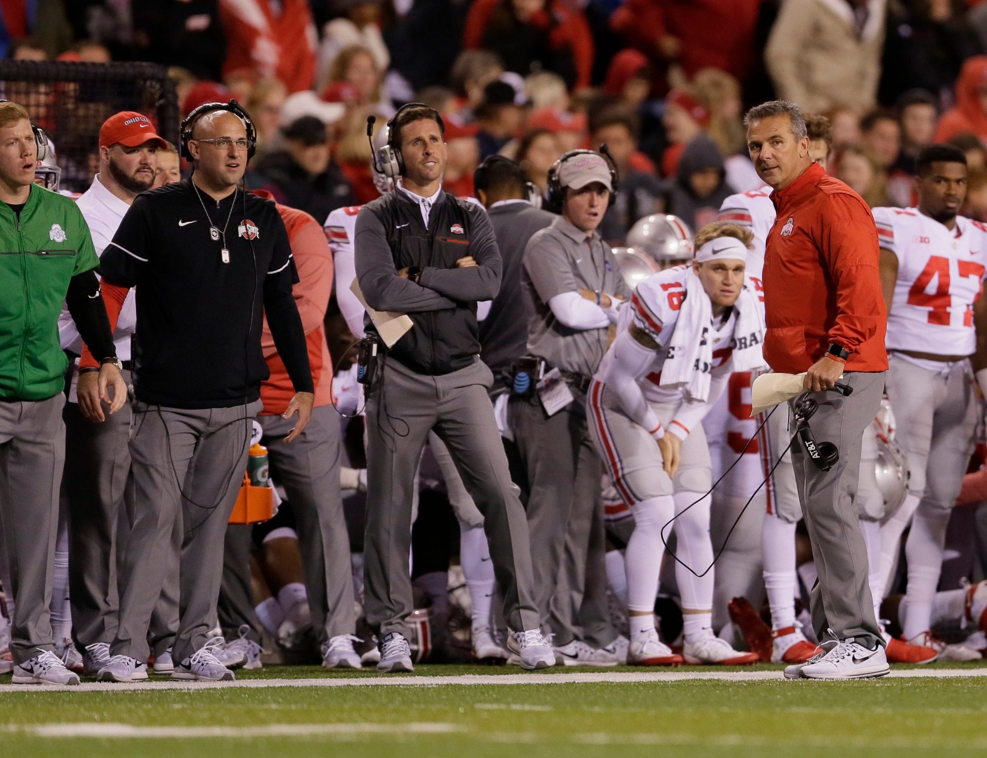 Urban Meyer stands on the sideline with graduate assistant Brian Hartline. Source: IMAGN