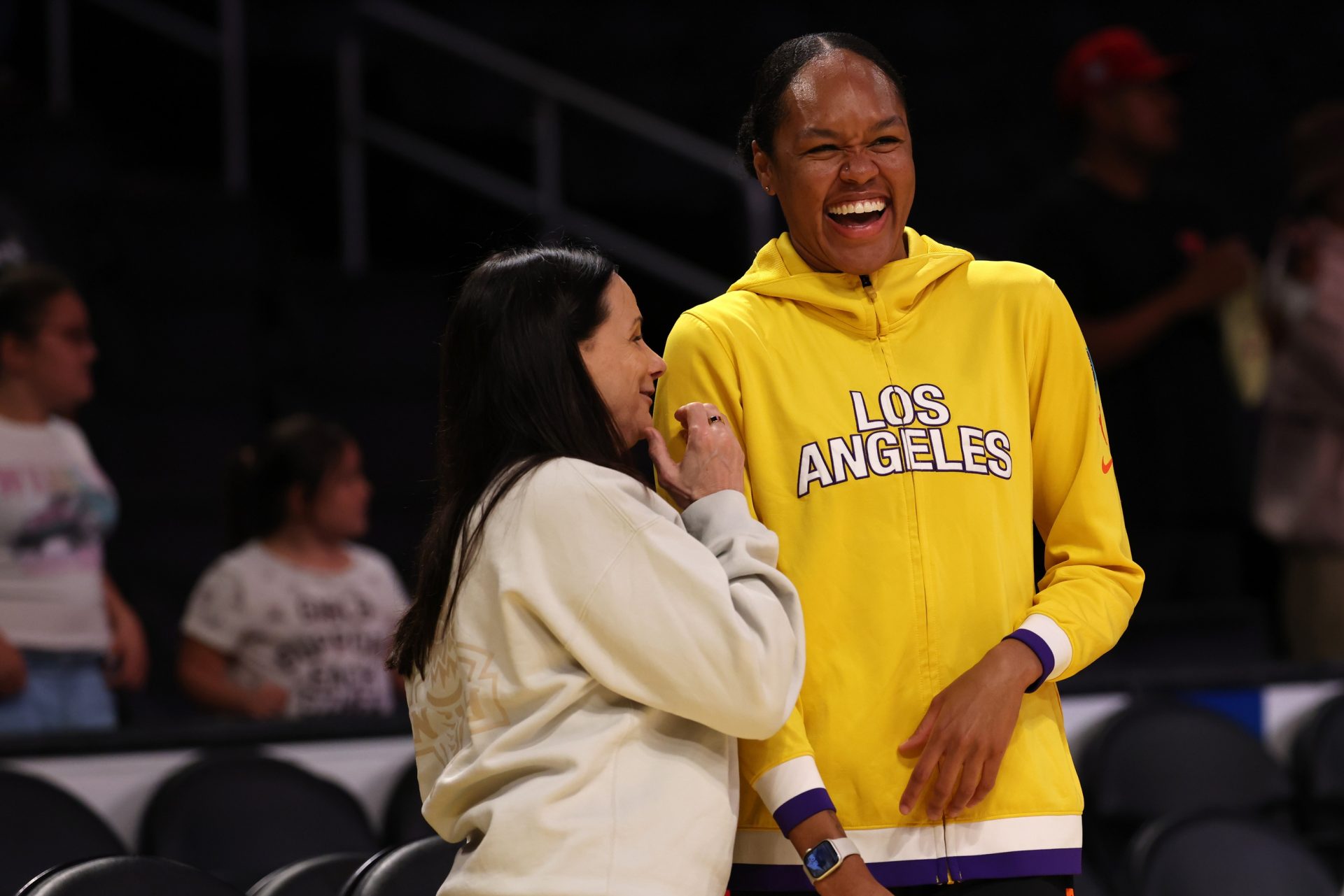 Indiana Fever fans compared Azura Stevens to DeWanna Bonner - Source: Imagn