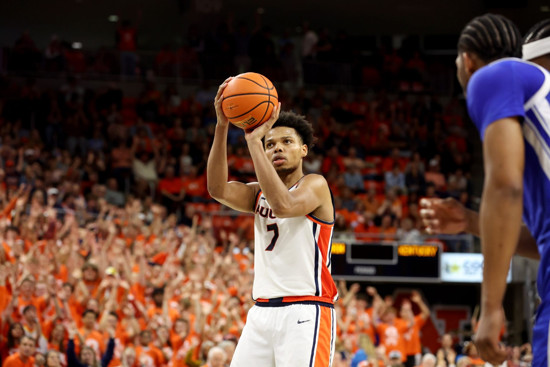 Auburn Tigers guard Keyshawn Hall (7) shoots a free throw during the second half against the Kentucky Wildcats at Neville Arena.