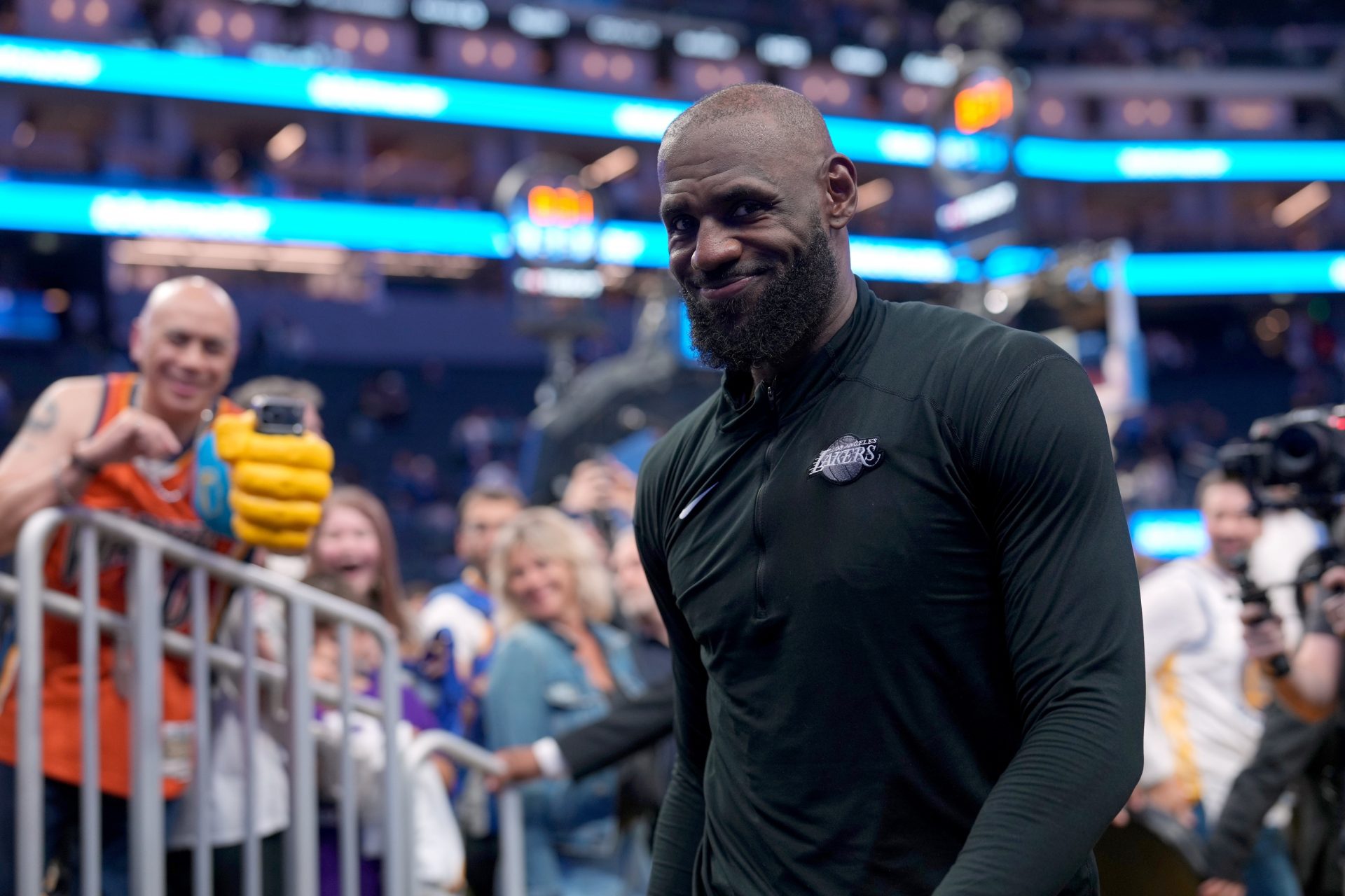 Los Angeles Lakers forward LeBron James (23) walks off the court after the game against the Golden State Warriors at the Chase Center. - Source: Imagn