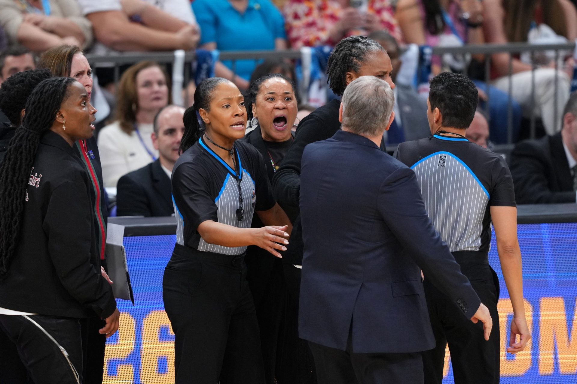 The NCAA women’s Final Four matchup between the UConn Huskies and South Carolina Gamecocks concluded with Geno Auriemma involved in a heated confrontation with Dawn Staley - Source: IMAGN