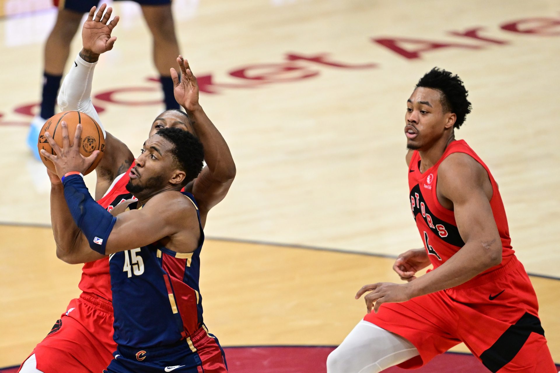 Cleveland Cavaliers vs Toronto Raptors - Source: Imagn