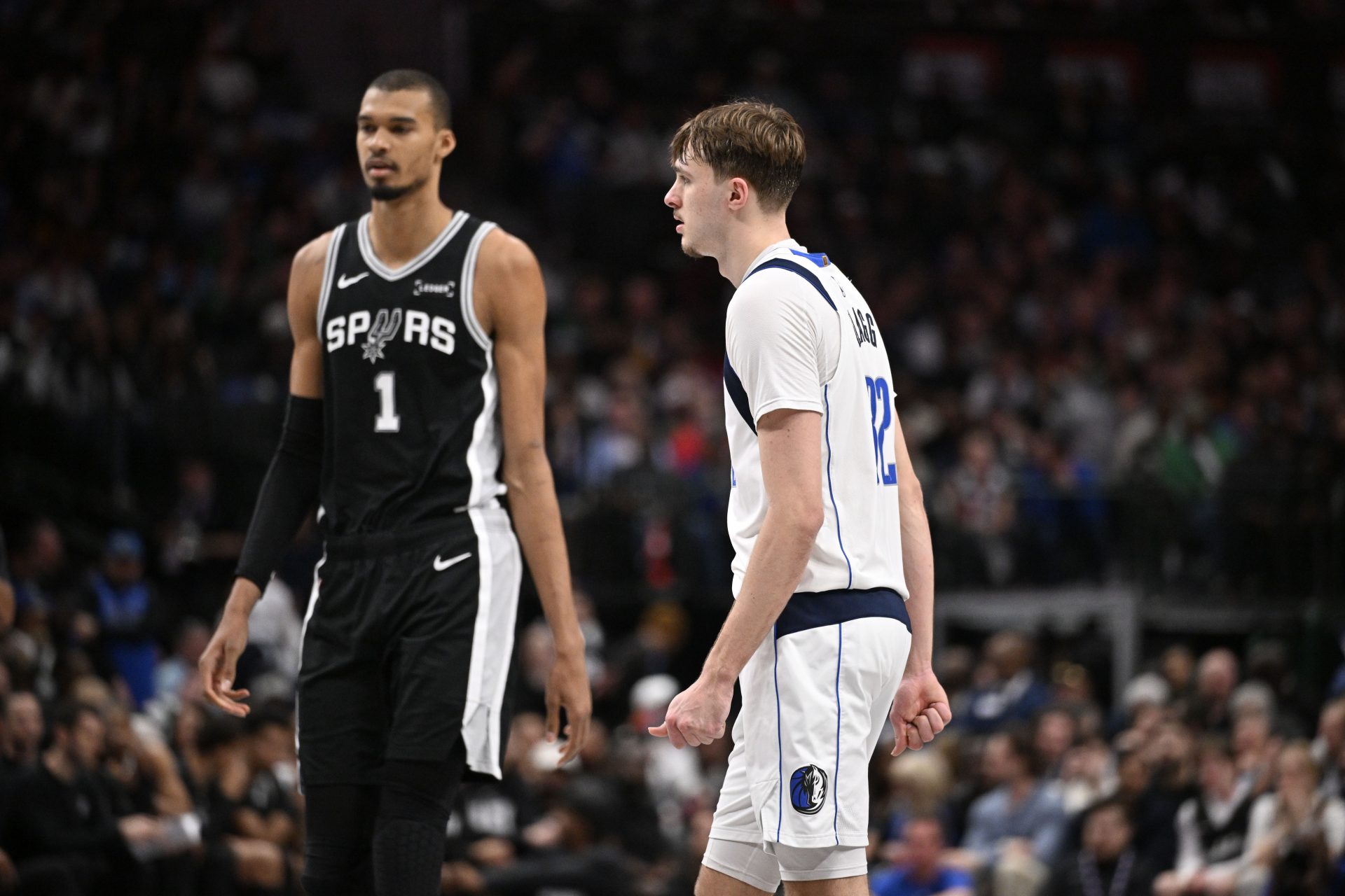 Dallas Mavericks vs San Antonio Spurs - Source: Imagn