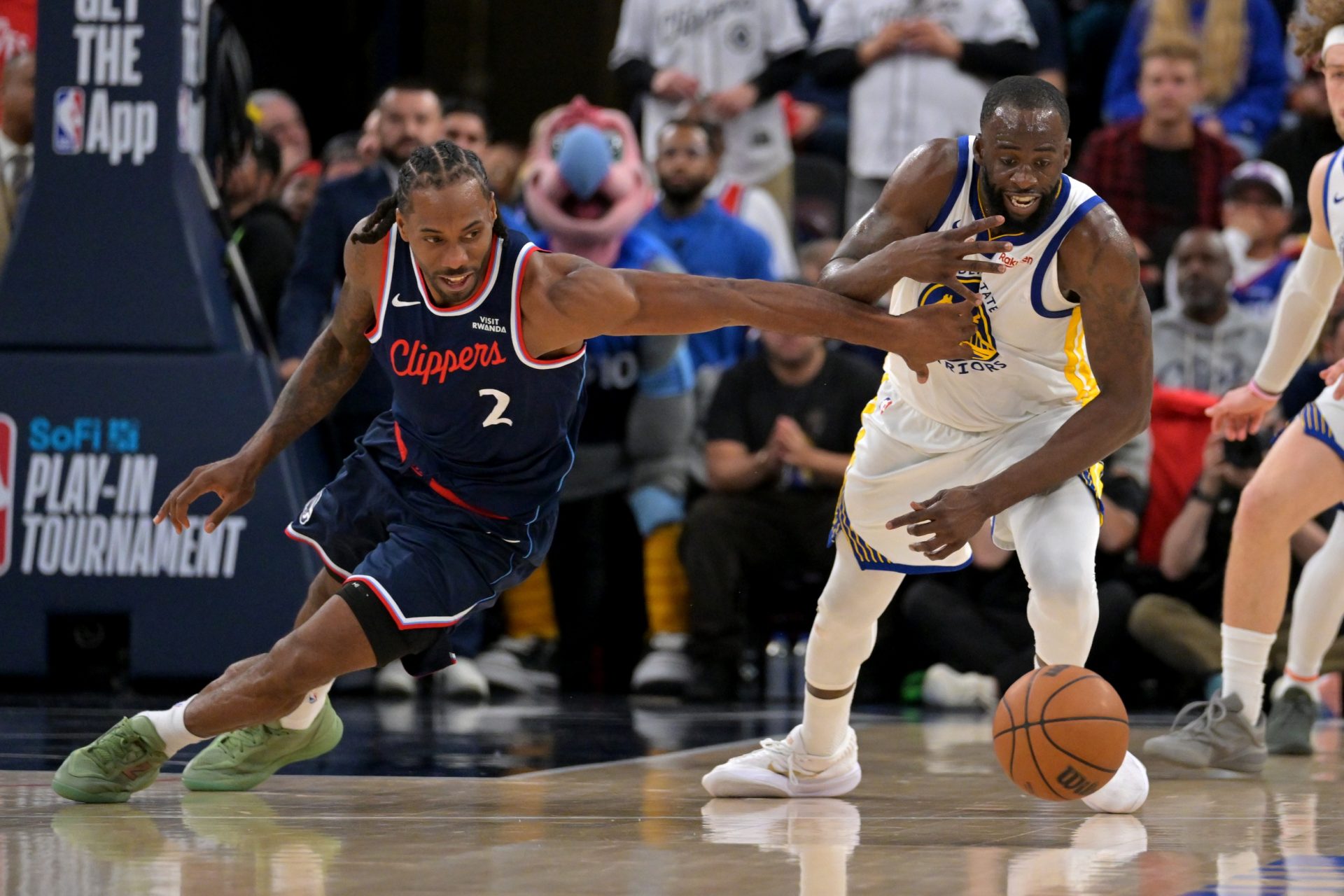 Kawhi Leonard and Draymond Green - Source: Imagn