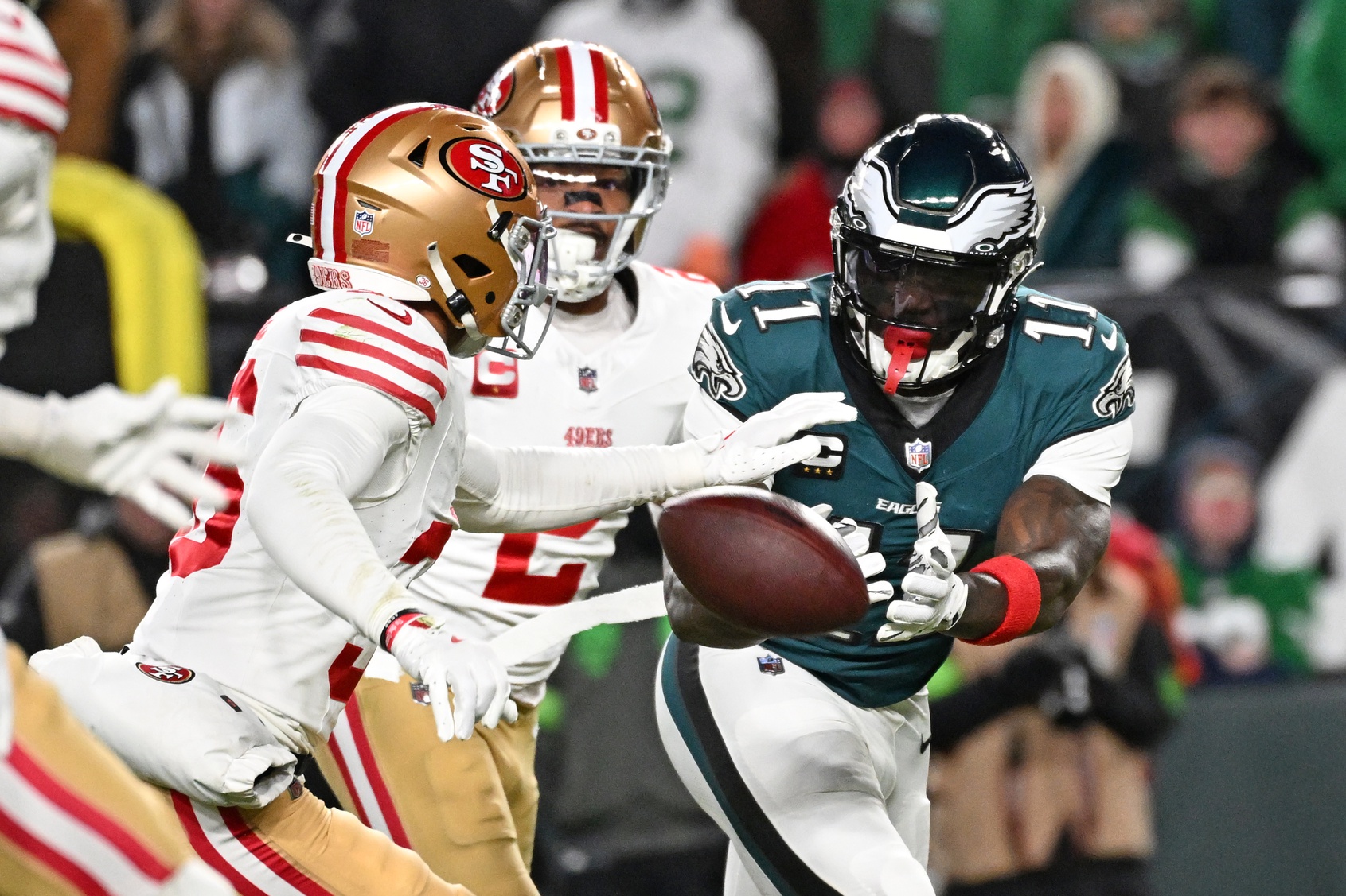 Philadelphia Eagles wide receiver A.J. Brown (11) doesn't make catch while being defended by San Francisco 49ers safety Marques Sigle (36) during the second quarter in an NFC Wild Card Round game at Lincoln Financial Field. Source: Imagn