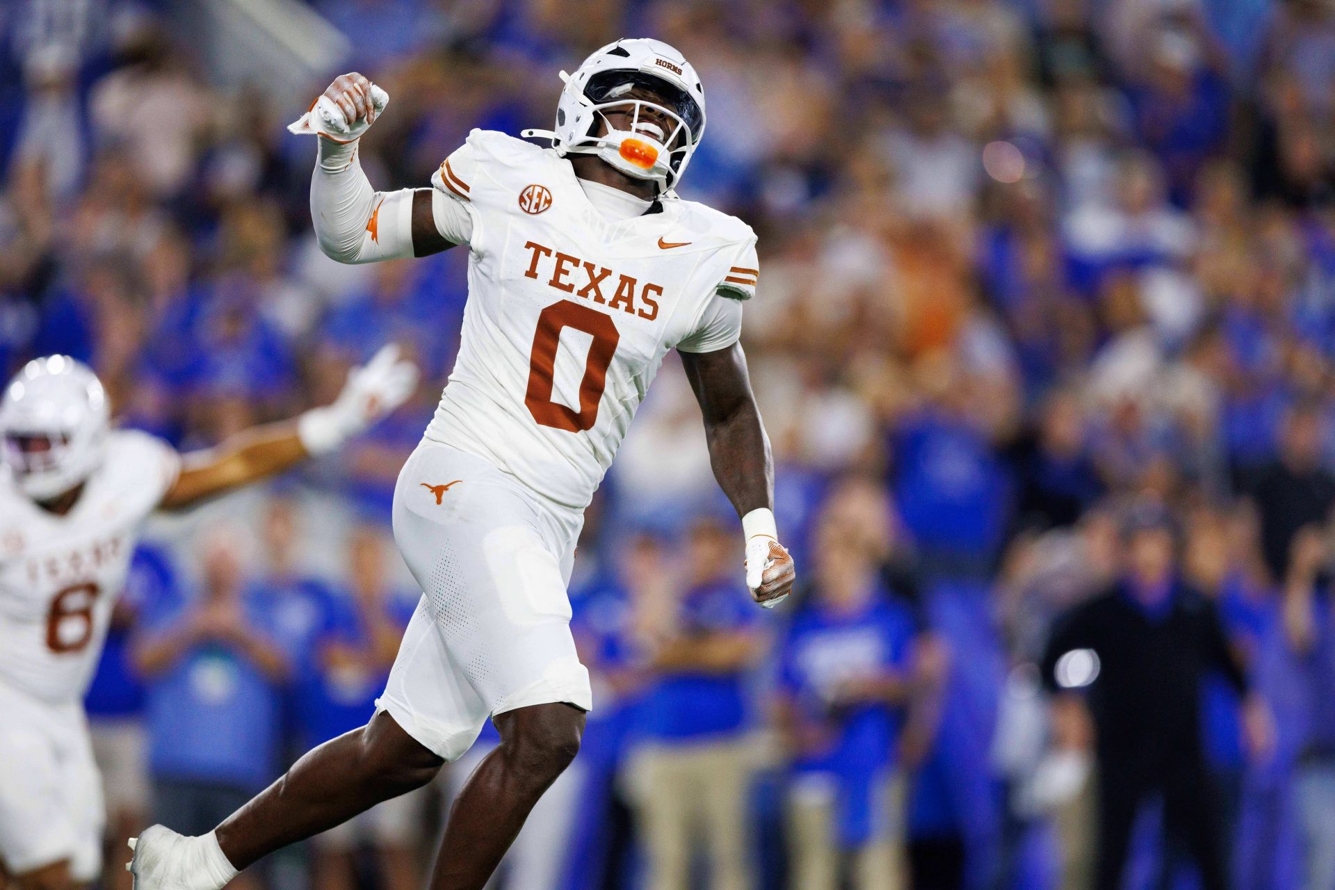 Texas Longhorns linebacker Anthony Hill Jr. (0) celebrates after the Kentucky Wildcats fail to score in overtime at Kroger Field. Source: Imagn