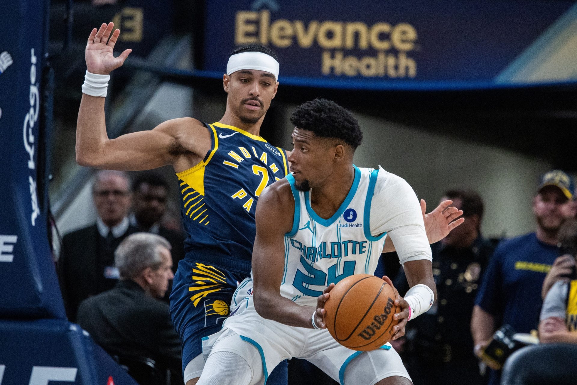 Indiana Pacers vs Charlotte Hornets - Source: Imagn