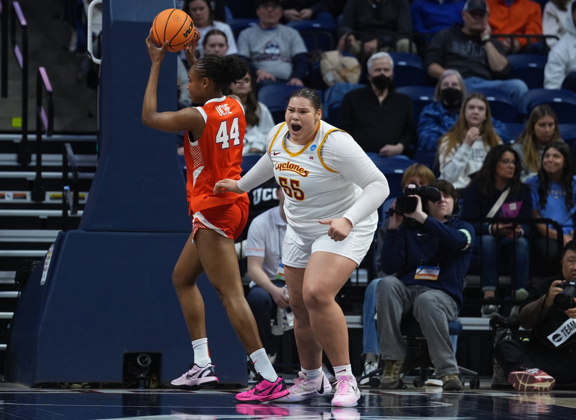 Cyclones center Audi Crooks (55) reacts after her basket against Syracuse Orange center Uche Izoje (44) in the first half at Harry A. Gampel Pavilion - Source: Imagn Images