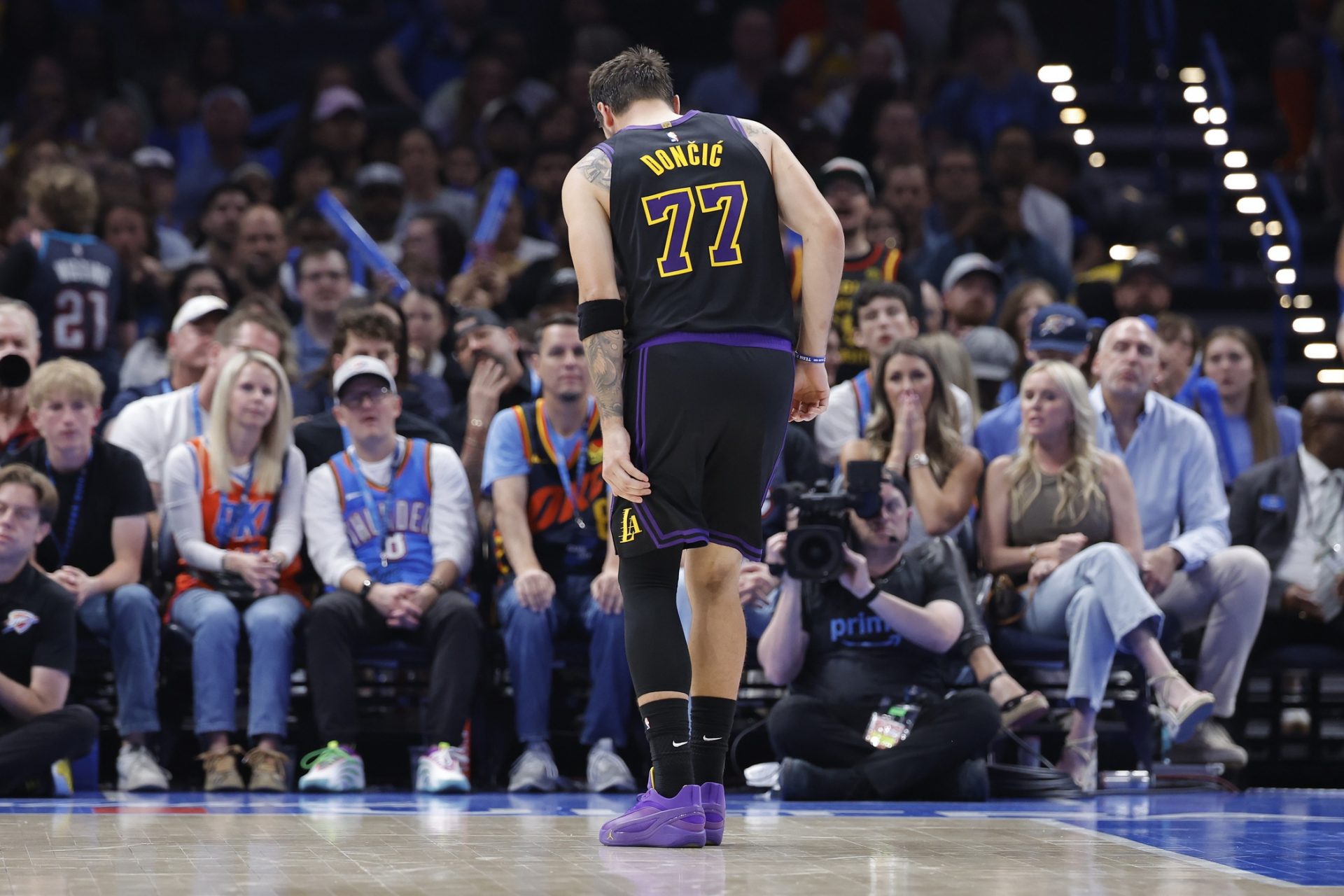 MVP candidate Luka Doncic suffered a hamstring injury during their 139-96 blowout loss to the Oklahoma City Thunder on Thursday, forcing him to exit in the third quarter - Source: IMAGN