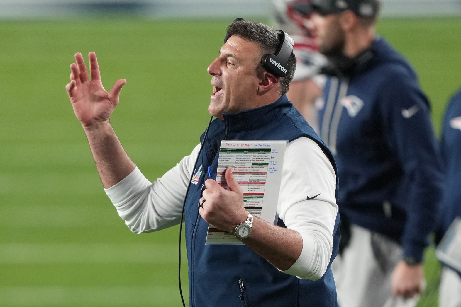 New England Patriots head coach Mike Vrabel yells during the fourth quarter against the Seattle Seahawks in Super Bowl LX at Levi's Stadium. Source: Imagn