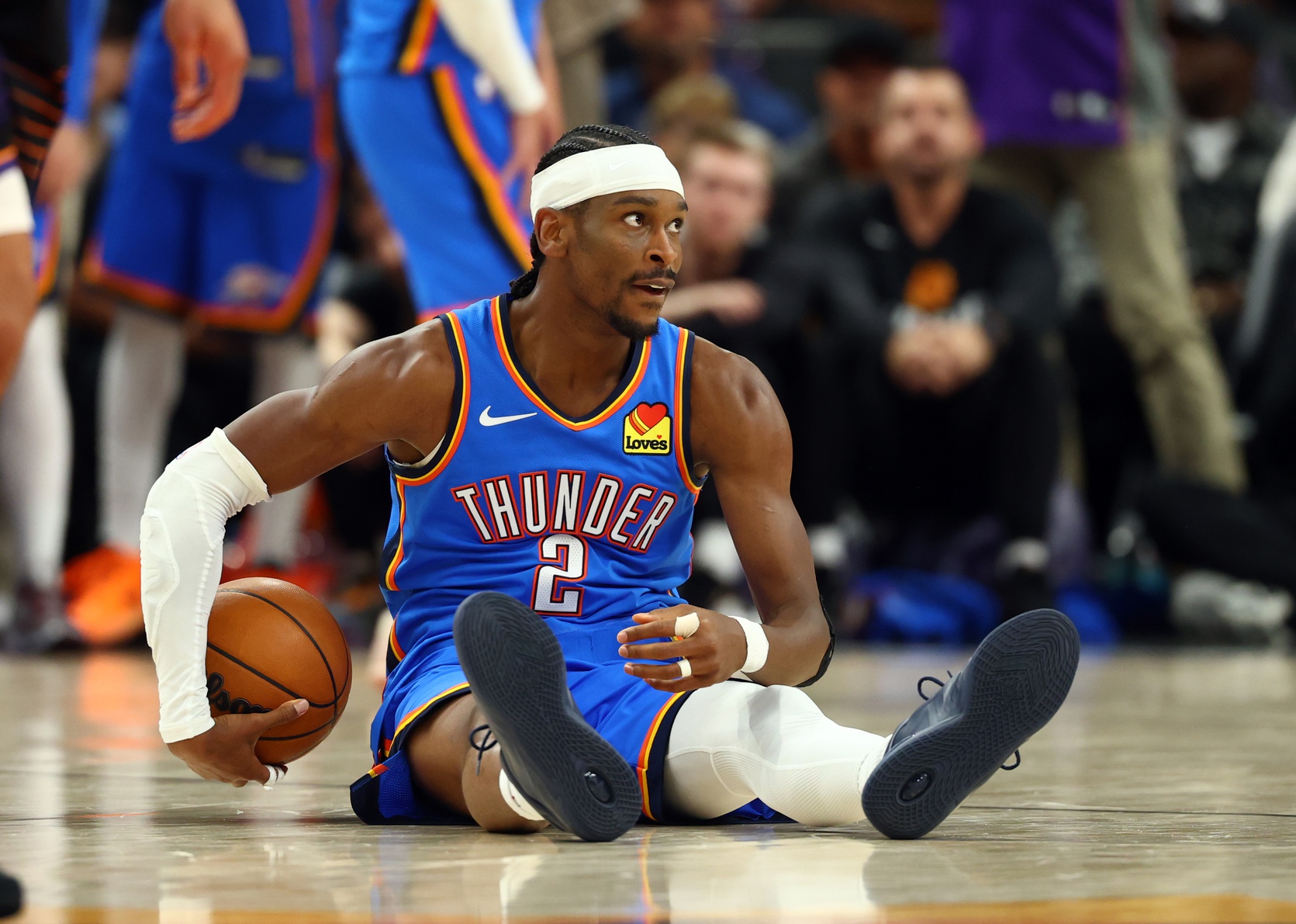 Oklahoma City Thunder guard Shai Gilgeous-Alexander (2) against the Phoenix Suns during game four of the first round of the 2026 NBA Playoffs at Mortgage Matchup Center - Source: Imagn Images