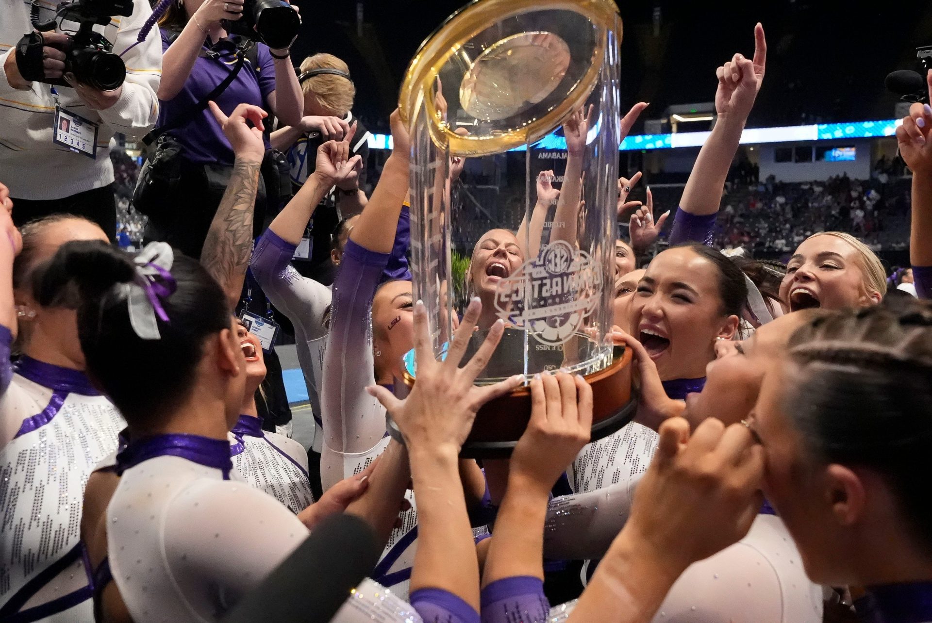 LSU and Florida top the Baton Rouge and Tempe NCAA Regional final. (Source: Imagn Images)