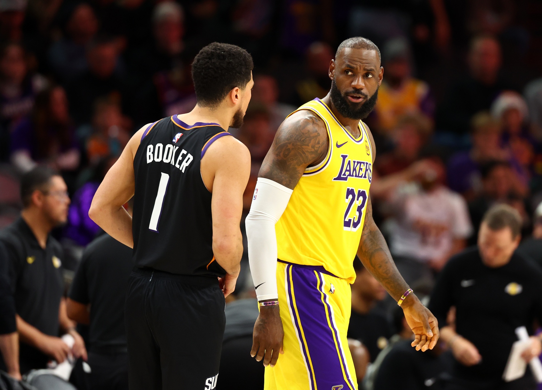 Is LeBron James Playing Tonight Against Phoenix Suns? Lakers Face Crucial Call On Superstar In Back-To-Back Clash (Apr.10) - Source: Imagn Images