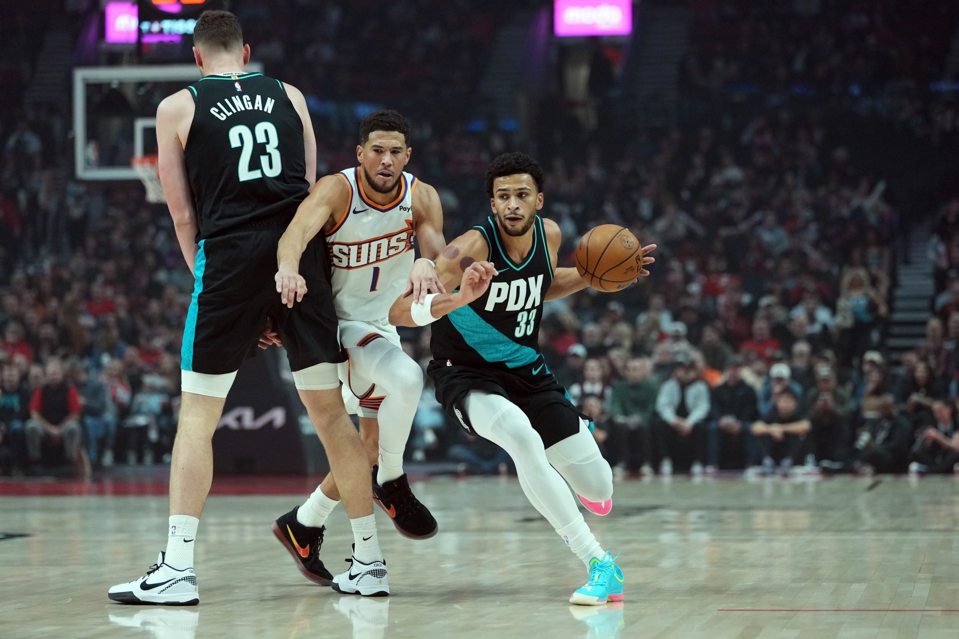 Portland Trail Blazers vs Phoenix Suns - Source: Imagn
