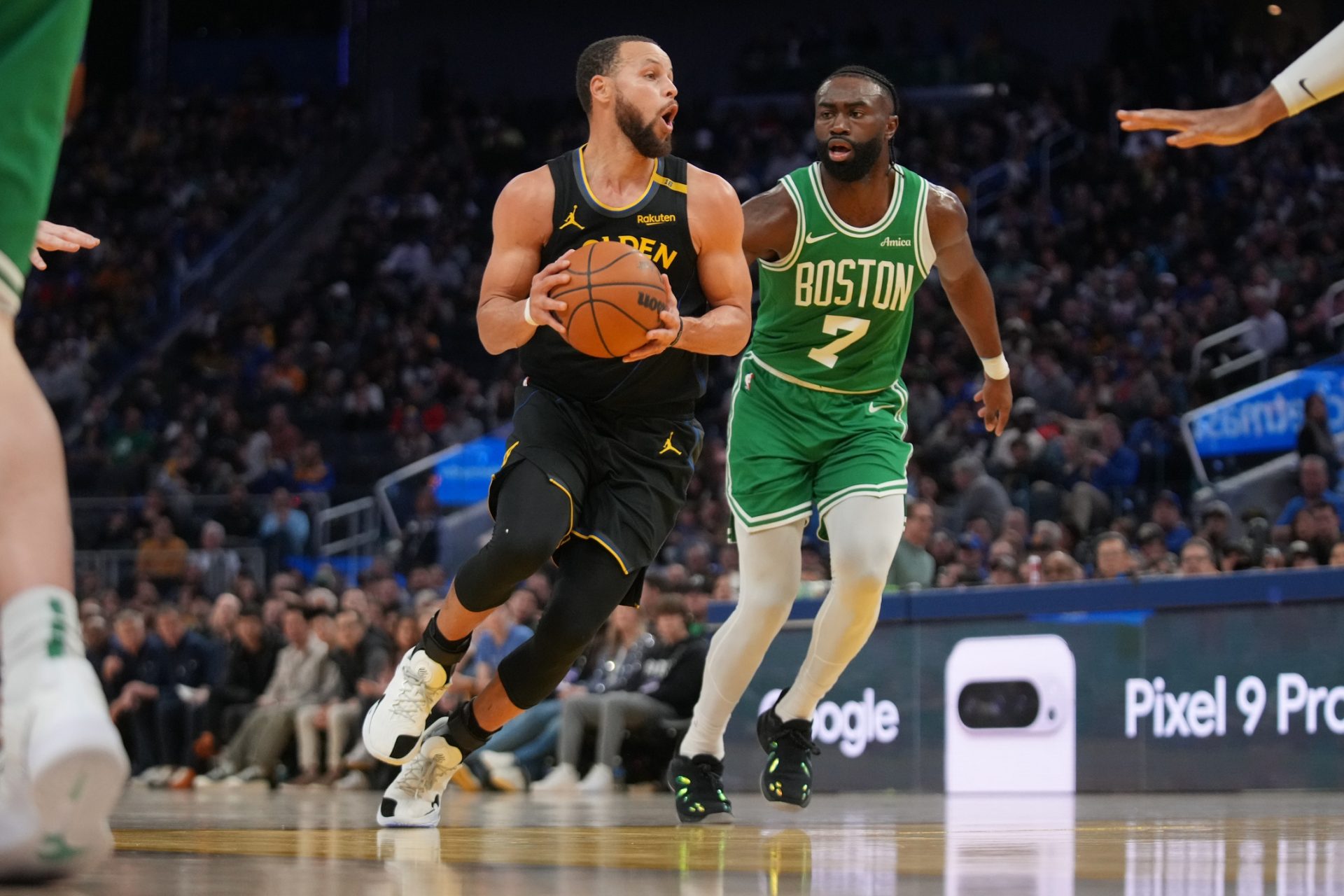 Golden State Warriors guard Steph Curry (30) drives past Boston Celtics forward Jaylen Brown (7) in the third quarter at the Chase Center. - Source: Imagn