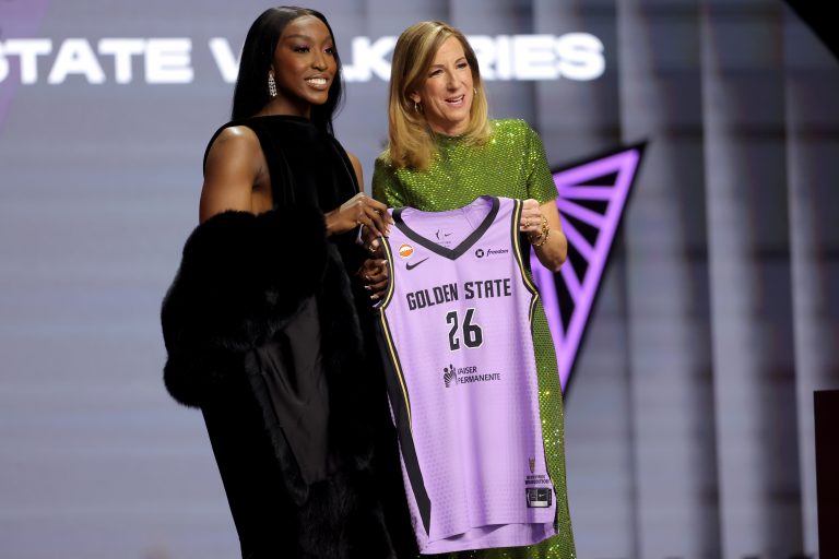 “There Was No Strategy”: Fans Slam Valkyries GM Refusing to Explain Flau’jae Johnson’s Questionable Trade to Storm