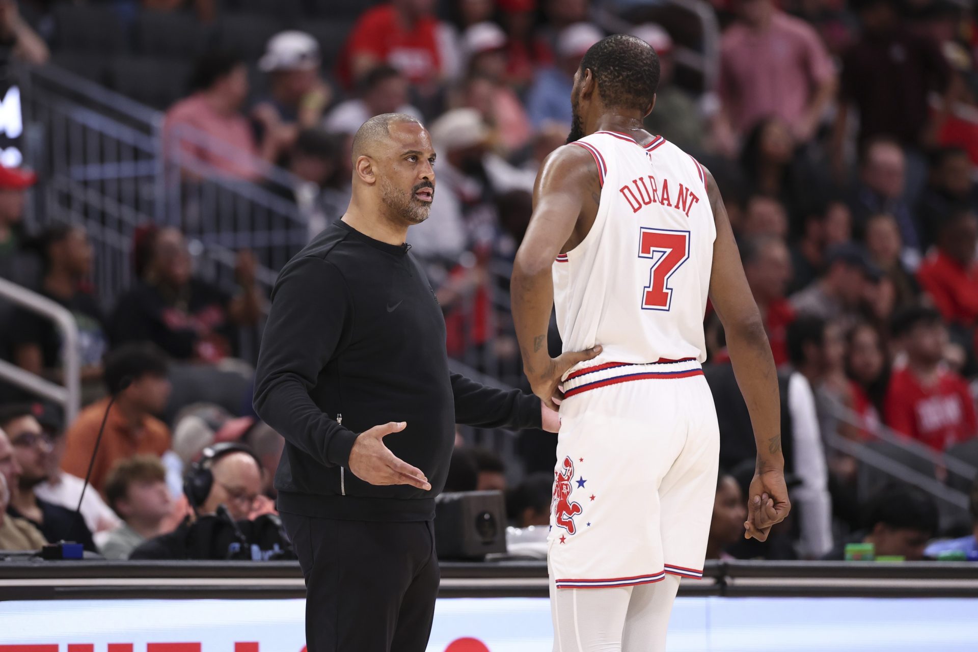 Houston Rockets Head Coach Ime Udoka talks with forward Kevin Durant (7) during the first half against the Minnesota Timberwolves at Toyota Center. - Source: Imagn