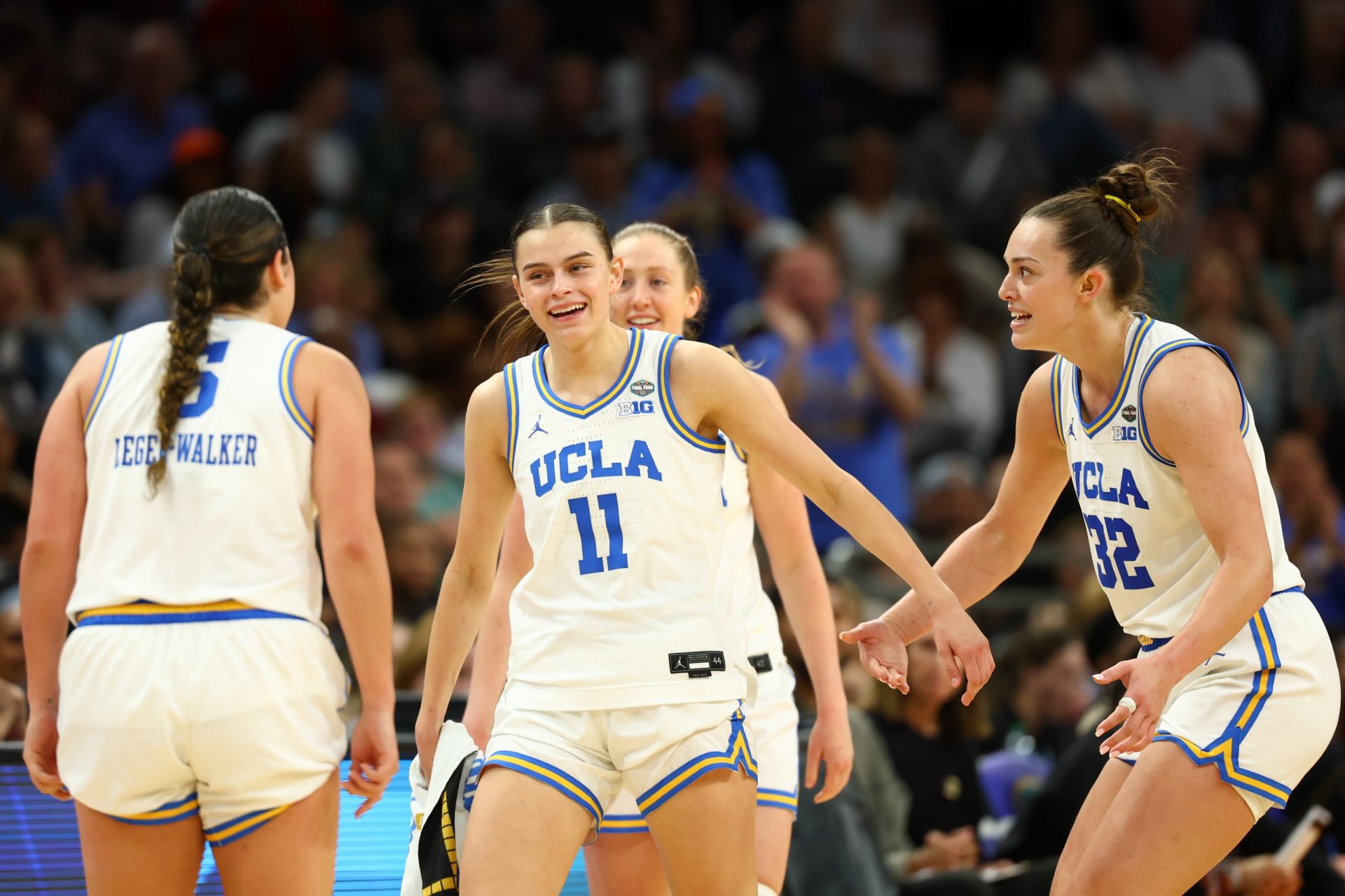 The Golden State Valyries could draft a UCLA Bruins star in the WNBA Draft - Source: Imagn