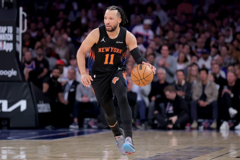 Knicks Given Glowing Championship Verdict After Staying Hot to Win Game 1 Against  76ers - Source: Imagn