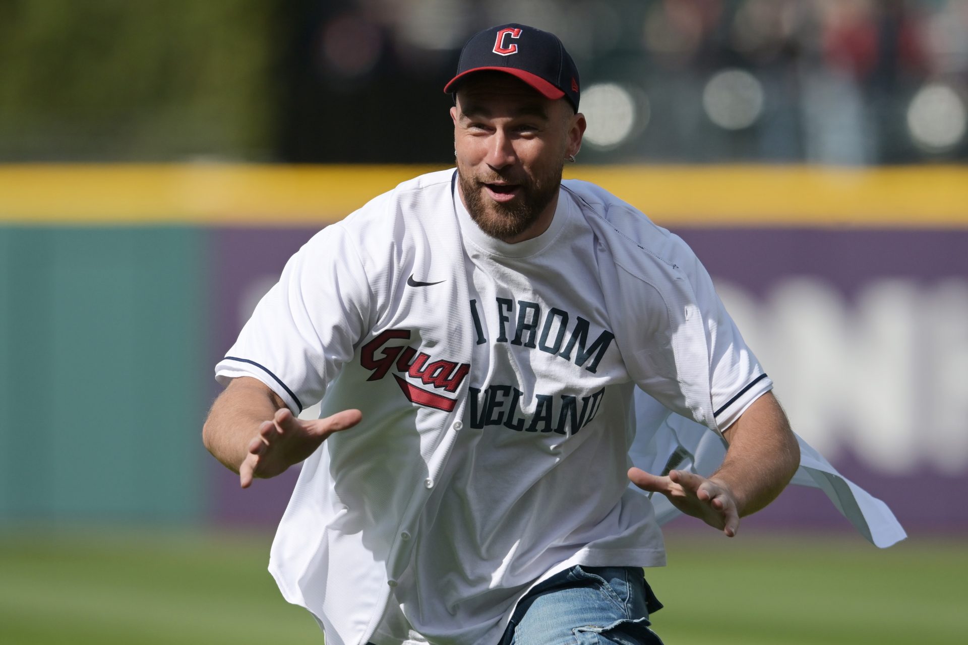 Travis Kelce - Progressive Field (Cleveland Guardians) | Source: Imagn