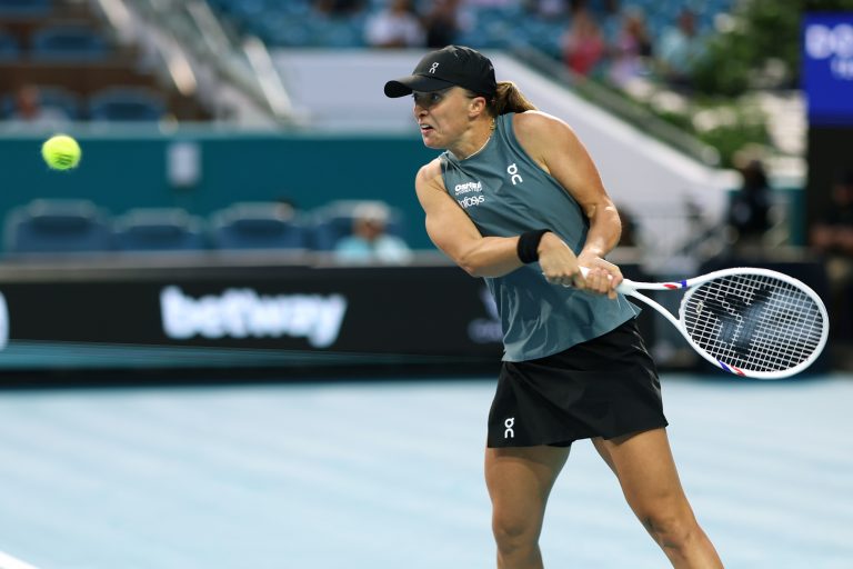 “Having Jelena Ostapenko Is A Total Nightmare For Iga Swiatek” –  Fans React To French Open Women’s Draw Ft. Coco Gauff, Aryna Sabalenka
